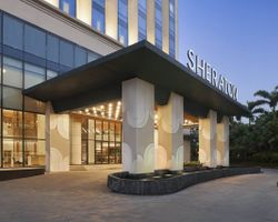 Khách sạn Sheraton Hanoi West