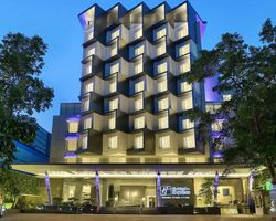 Khách sạn Holiday Inn Express Jakarta Wahid Hasyim