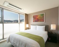 Khách sạn Aventree Busan