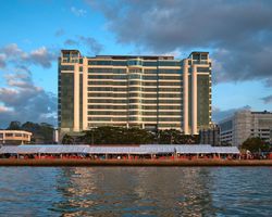 Khách sạn Le Meridien Kota Kinabalu