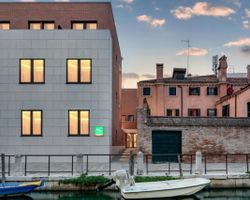 Khách sạn AC Venice