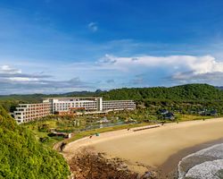 Angsana Quan Lạn Hạ Long Bay Resort