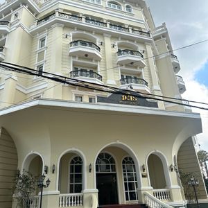 Khách sạn Iris Đà Lạt