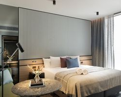 Khách sạn The Howey Melbourne