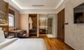 Deluxe có cửa sổ nhỏ