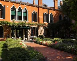 Khách sạn Pensione Accademia - Villa Maravege Venice