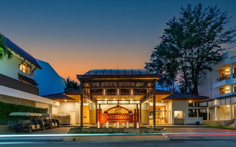 Katathani Phuket Beach Resort