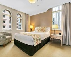 Khách sạn - Căn hộ The Manor Brisbane