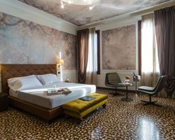 Khách sạn Riva Del Vin Boutique Venice