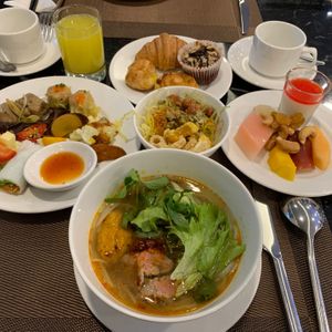 Khách sạn Senna Huế