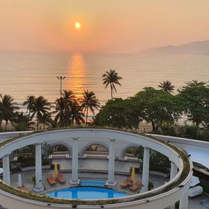 Sunrise Nha Trang Beach Hotel & Spa