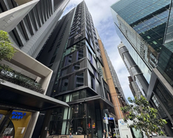 Khách sạn Next Melbourne, Curio Collection by Hilton