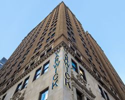 Khách sạn Warwick New York