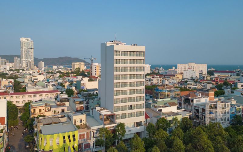 Toàn cảnh