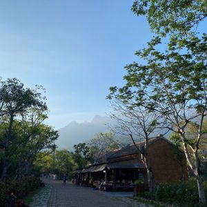 Khách sạn Làng Nương Yên Tử - Yên Tử Village
