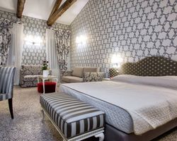 Khách sạn Ca Nobile Corner Venice