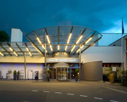 Khách sạn Hilton Zurich Airport