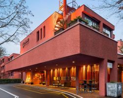 Khách sạn Ramada by Wyndham Baden du Parc