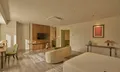 Grand Suite King bed