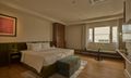 Premier City View with bathtub - King bed