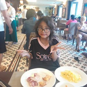 Khách sạn Mường Thanh Holiday Huế
