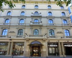 Khách sạn Granvia Barcelona
