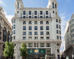 Khách sạn Pestana CR7 Gran Via Madrid