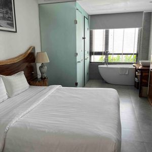 Khách sạn Sky Gem Central Sài Gòn