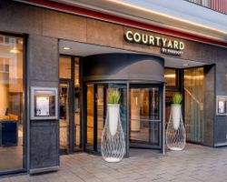 Khách sạn Courtyard by Marriott Munich City Center