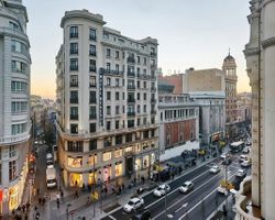 Khách sạn Regente Madrid