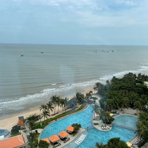 Holiday Inn Resort Hồ Tràm Beach