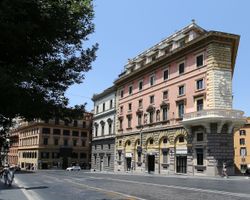 Khách sạn Traiano Rome