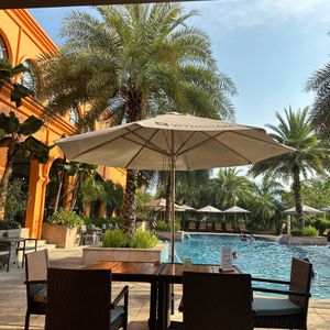 Wyndham Sky Lake Resort & Villas Hà Nội