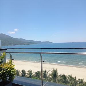Khách sạn Le Sands Oceanfront Đà Nẵng
