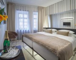 Khách sạn Clementin Prague
