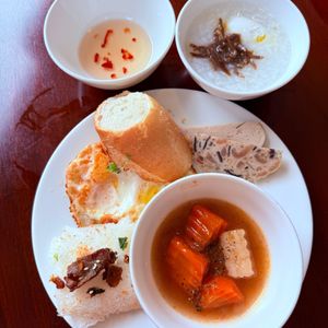 Khách sạn Ngọc Phát Đà Lạt
