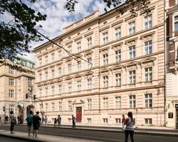 Khách sạn Quentin Prague