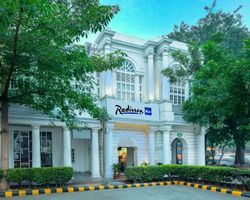 Khách sạn Radisson Blu Marina Connaught Place New Delhi
