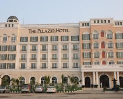Khách sạn The Pllazio Gurgaon