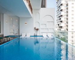 Khách sạn Iconique Nha Trang