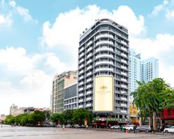 Khách sạn Palace Saigon