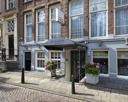 Khách sạn & Căn Hộ Nova Amsterdam