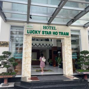 Lucky Star Hồ Tràm Hotel & Restaurant