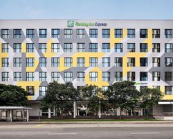 Khách sạn Holiday Inn Express Singapore Serangoon