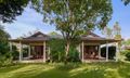 Bungalow Hướng Vườn