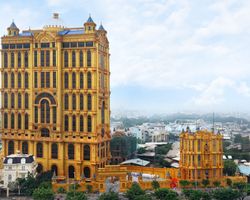 Khách sạn LaChateau Sài Gòn
