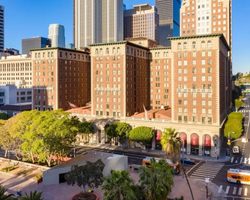 Khách sạn The Biltmore Los Angeles