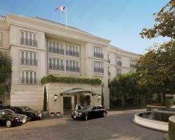 Khách sạn The Peninsula Beverly Hills Los Angeles