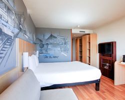 Khách sạn ibis Marseille Centre Gare Saint Charles