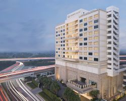 Khách sạn Crowne Plaza New Delhi Mayur Vihar Noida